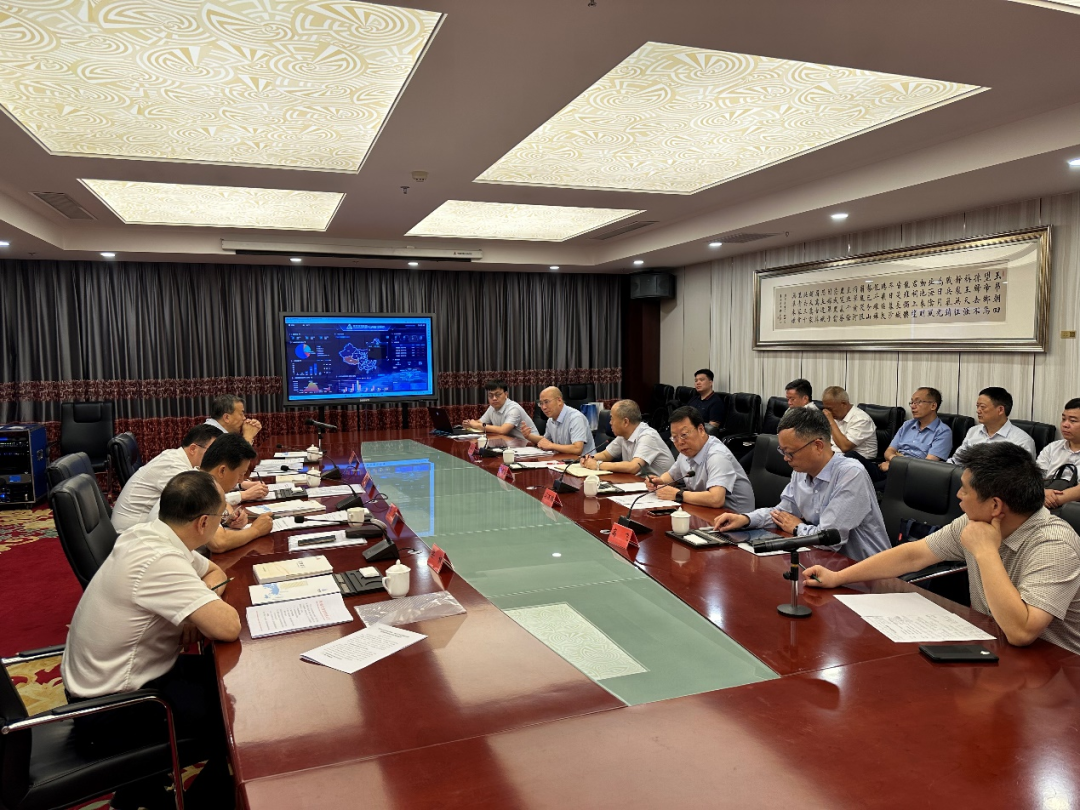 <strong>河南投資集團總經理閆萬鵬帶隊赴新疆哈密調研</strong>